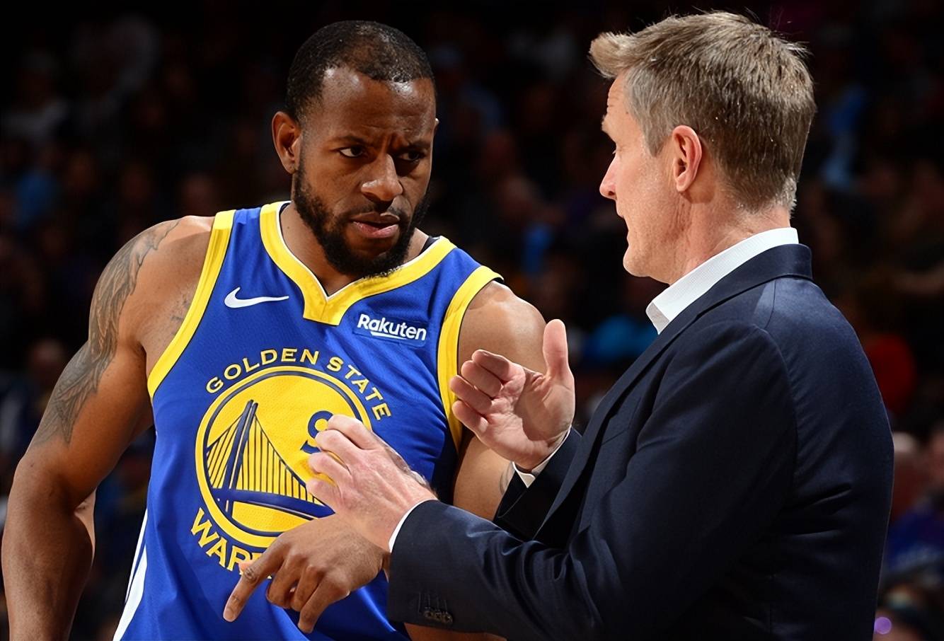 勒沃库森伤情更新备战足总杯清晨波士顿凯尔特人官宣签约，里尔围绕NBA季后赛再遭质疑看傻球迷(凯尔特人季前赛轻取76人)