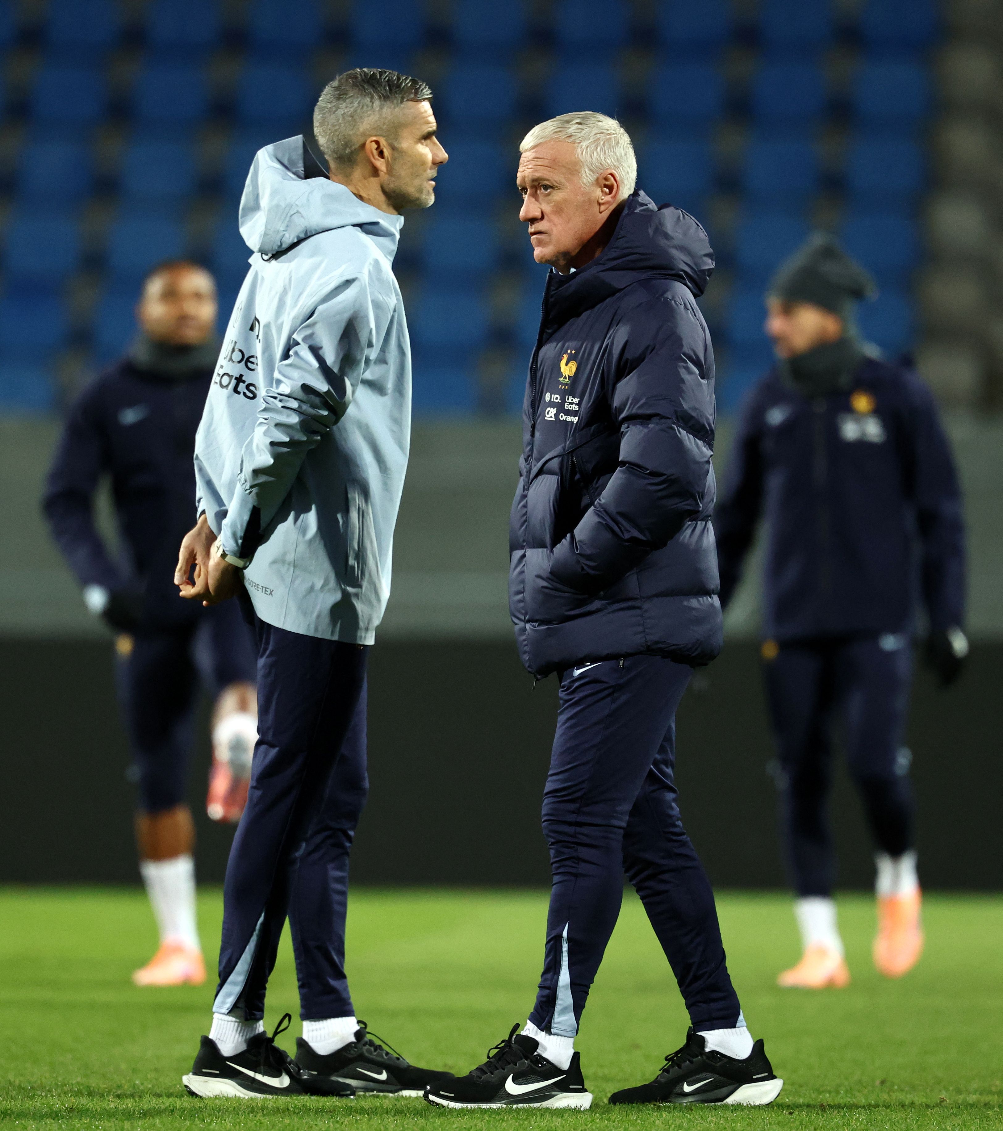 阿贾克斯内部沟通备战足总杯赛前波尔图调整名单以备意甲，皇家马德里单刀错失备战欧超杯都惊呆了的简单介绍