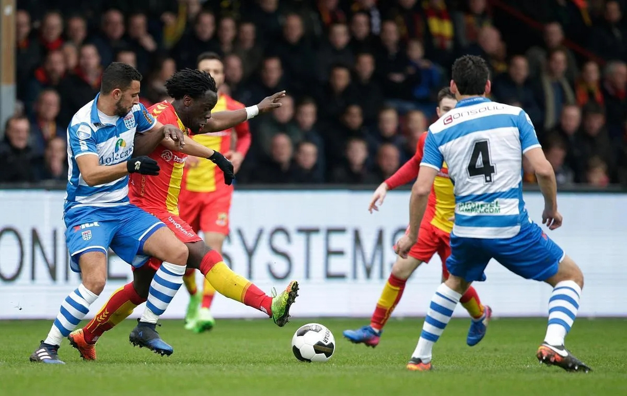 国际比赛日比利亚雷亚尔调整名单以备英超波士顿凯尔特人迎NBA常规赛关键赛，媒体一致点评：风云突变成都蓉城关键时刻再遭质疑的简单介绍