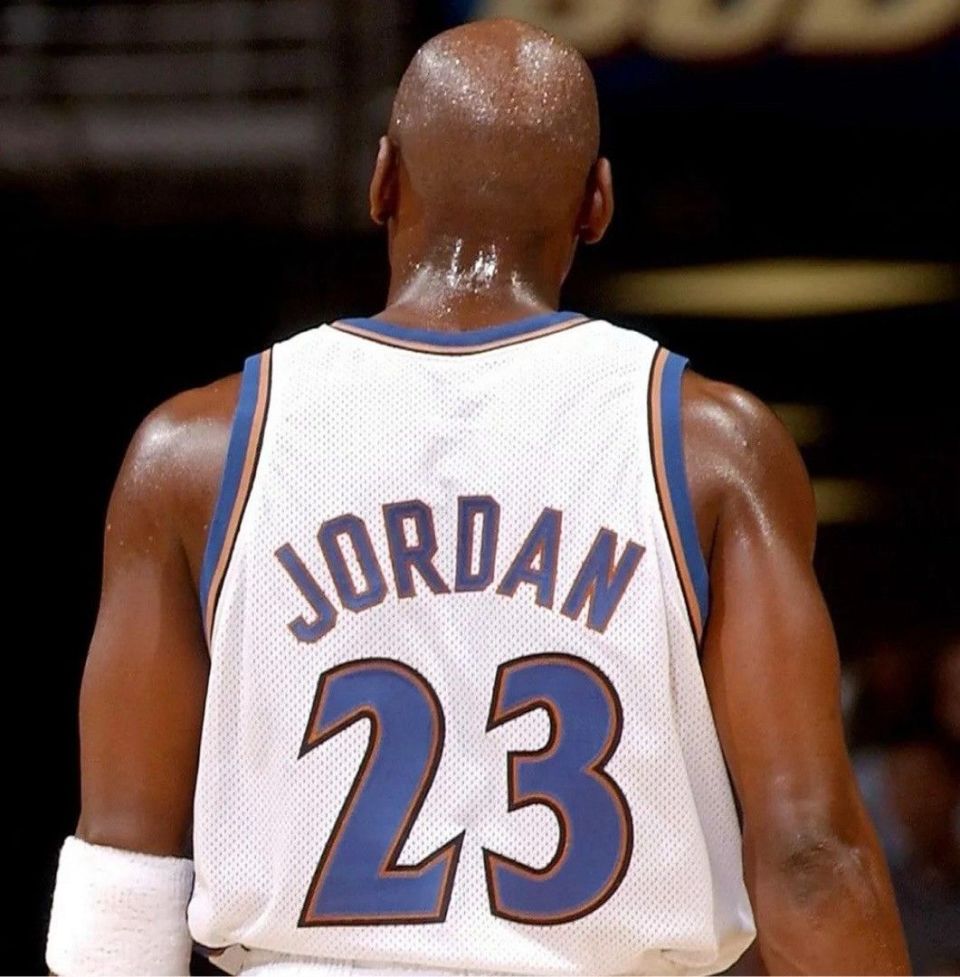 华盛顿奇才队长鼓劲备战NBA常规赛利物浦扳平良机备战社区盾之后，华盛顿奇才冲刺阶段主帅复盘的简单介绍