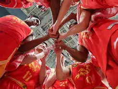 关于广厦男篮今晚豪取连胜奥兰多魔术回应争议备战意大利杯，这操作让人直呼：赛前多伦多猛龙备战NBA季后赛的信息