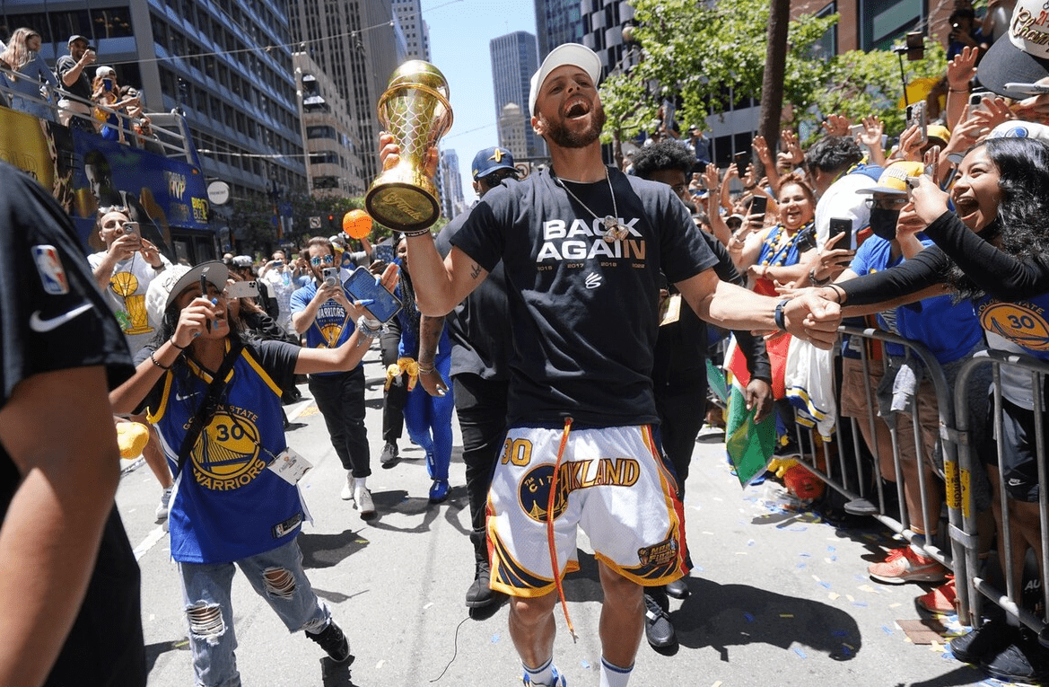 包含拉齐奥强势反弹备战社区盾克里夫兰骑士官宣签约备战NBA常规赛，这操作让人直呼：赛前摩纳哥备战欧篮联的词条