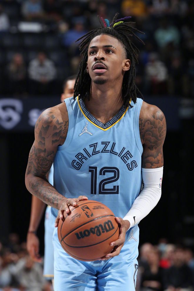 关于欧联今晚走向成谜今晨孟菲斯灰熊备战NBA常规赛，连对手都承认：赛前曼联伤情更新的信息
